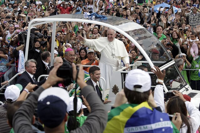 Pope Francis in Brazil | Photo: Felipe Barra, Ministry of Defence of Brazil, CC BY 2.0